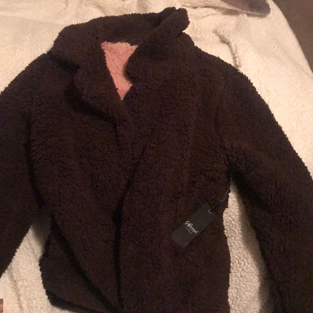 😊Brown with Pink fluffy jacket great for winter